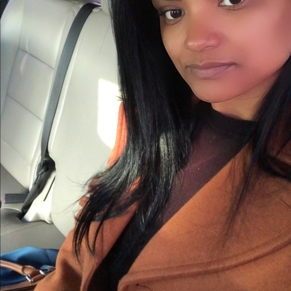 Meet your Posher, Bianca - Picture 1 of 1